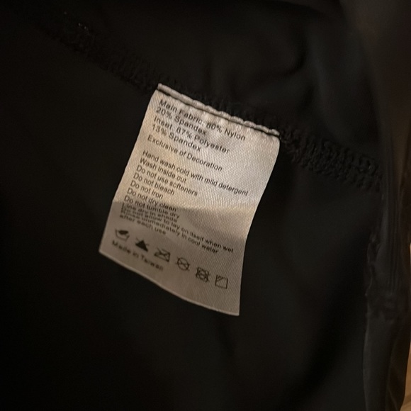 Orca top - Picture 7 of 7